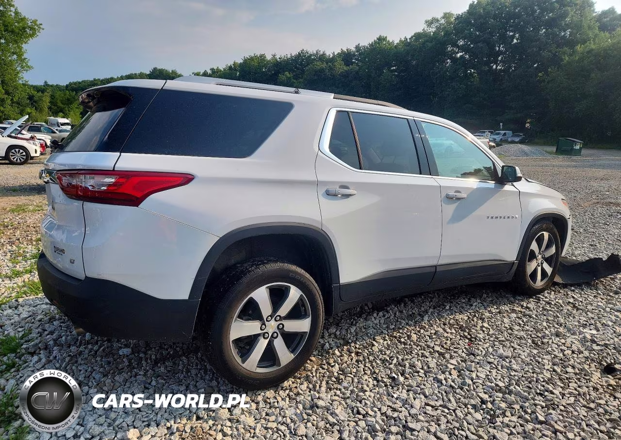2018 Chevrolet Traverse Lt VIN:1GNEVHKW3JJ224504 - 3