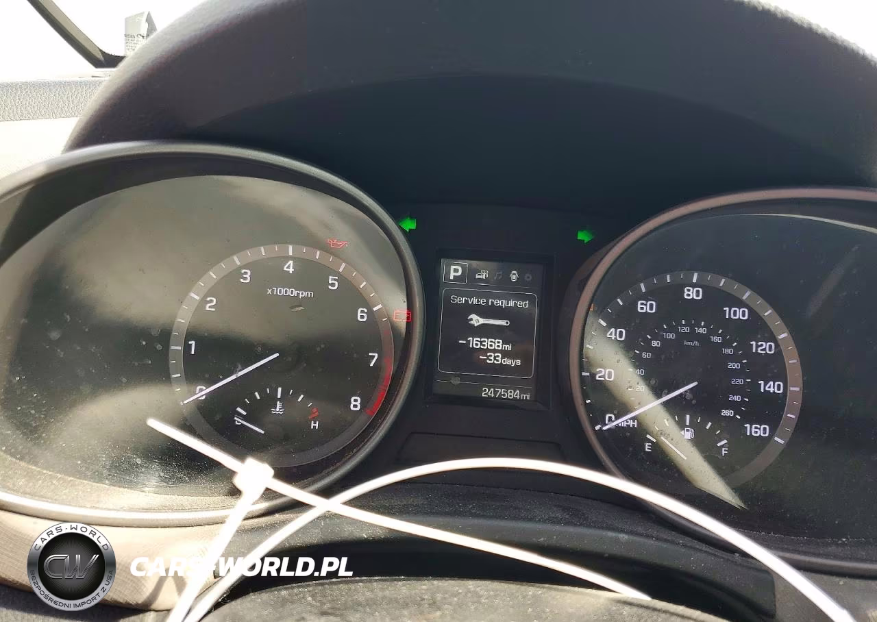 2017 Hyundai Santa Fe Sport 2.4L VIN:5XYZU3LBXHG402432 - 9
