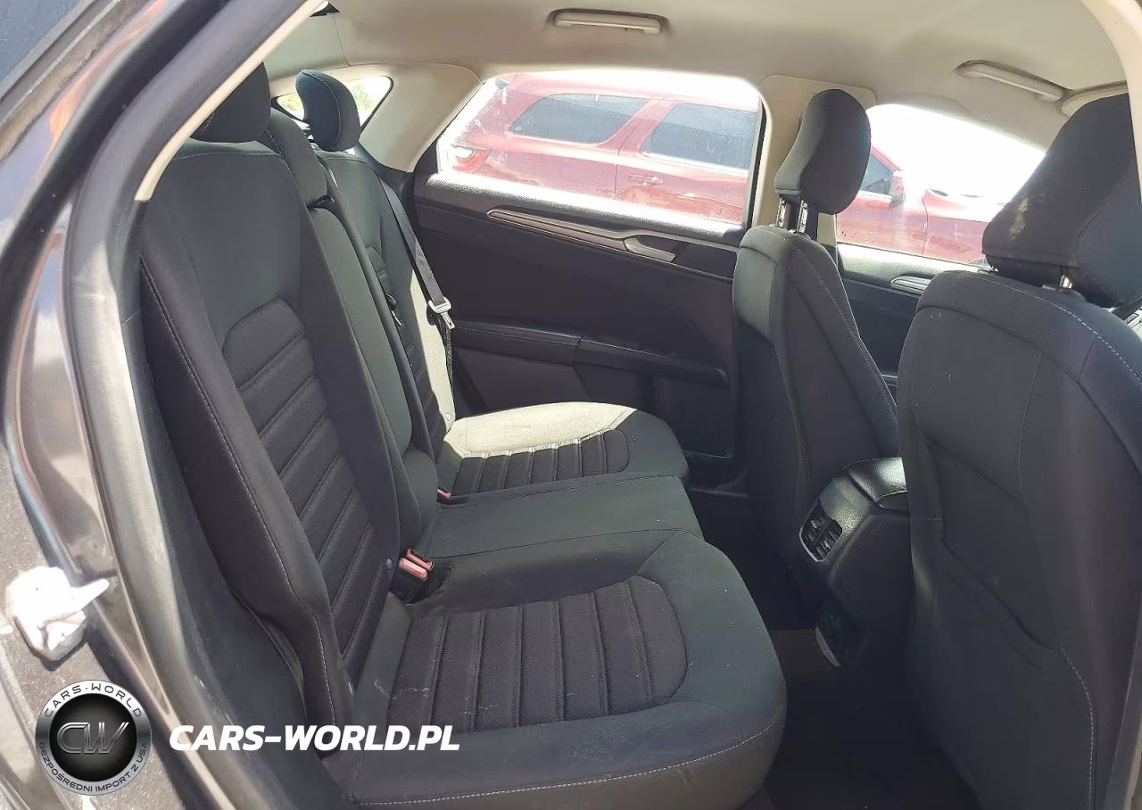 2020 Ford Fusion Se VIN:3FA6P0HD3LR111245 - 10
