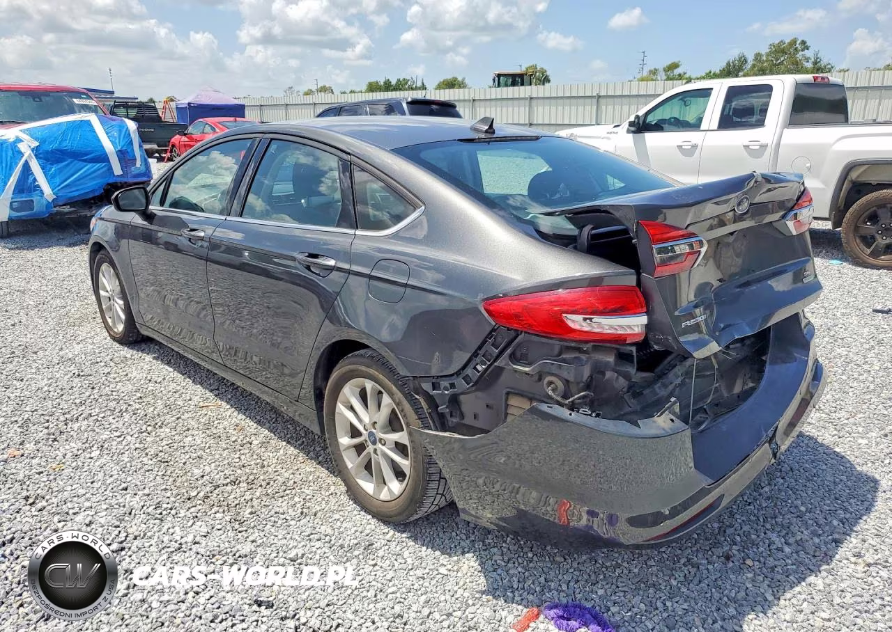 2020 Ford Fusion Se VIN:3FA6P0HD3LR111245 - 2