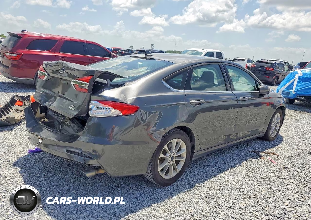 2020 Ford Fusion Se VIN:3FA6P0HD3LR111245 - 3