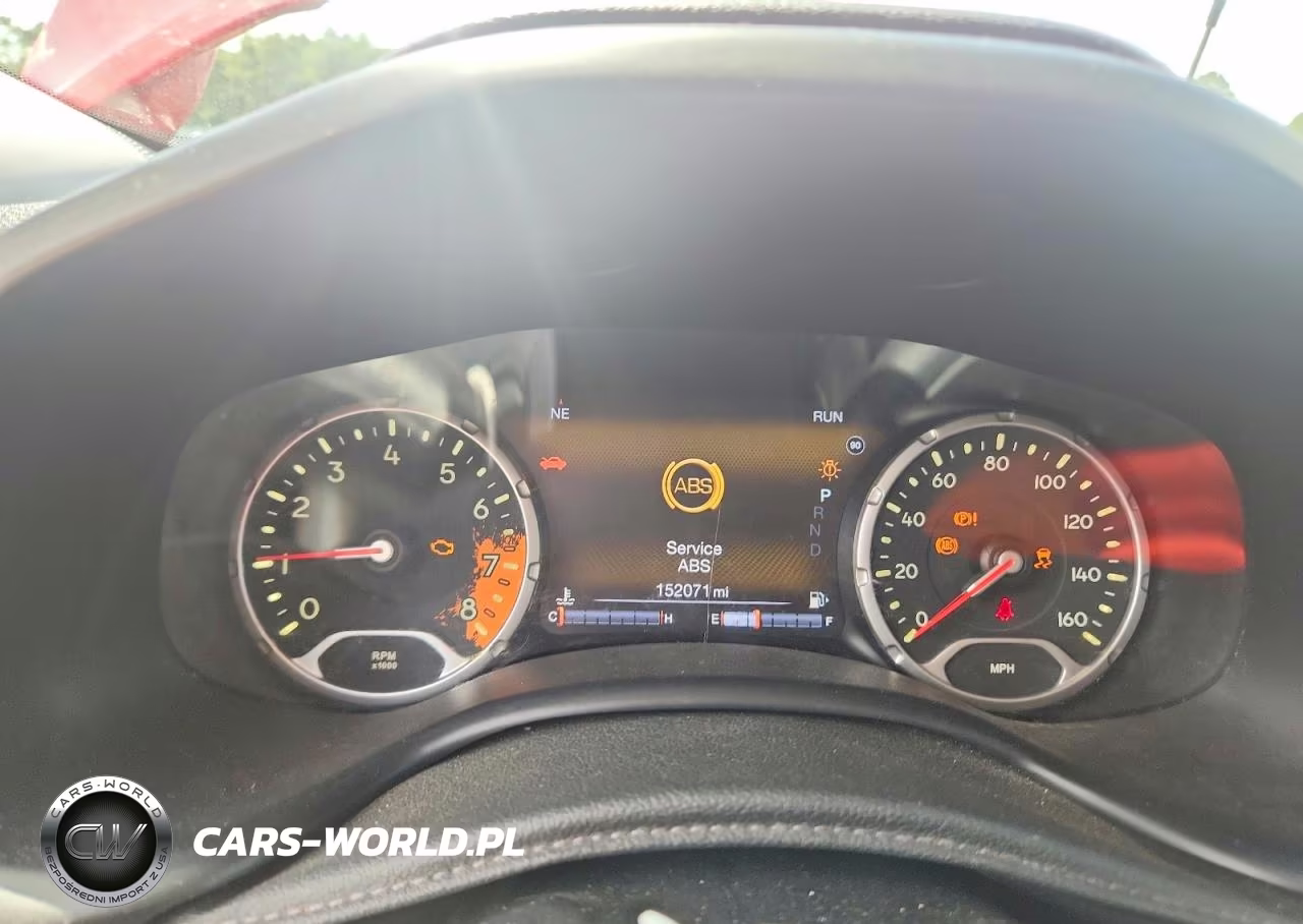 2016 Jeep Renegade Limited VIN:ZACCJADT9GPD61364 - 9