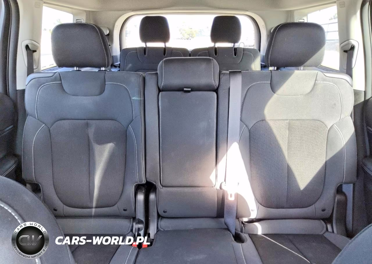 2024 Jeep Grand Cherokee L Laredo VIN:1C4RJKAG7R8921996 - 10