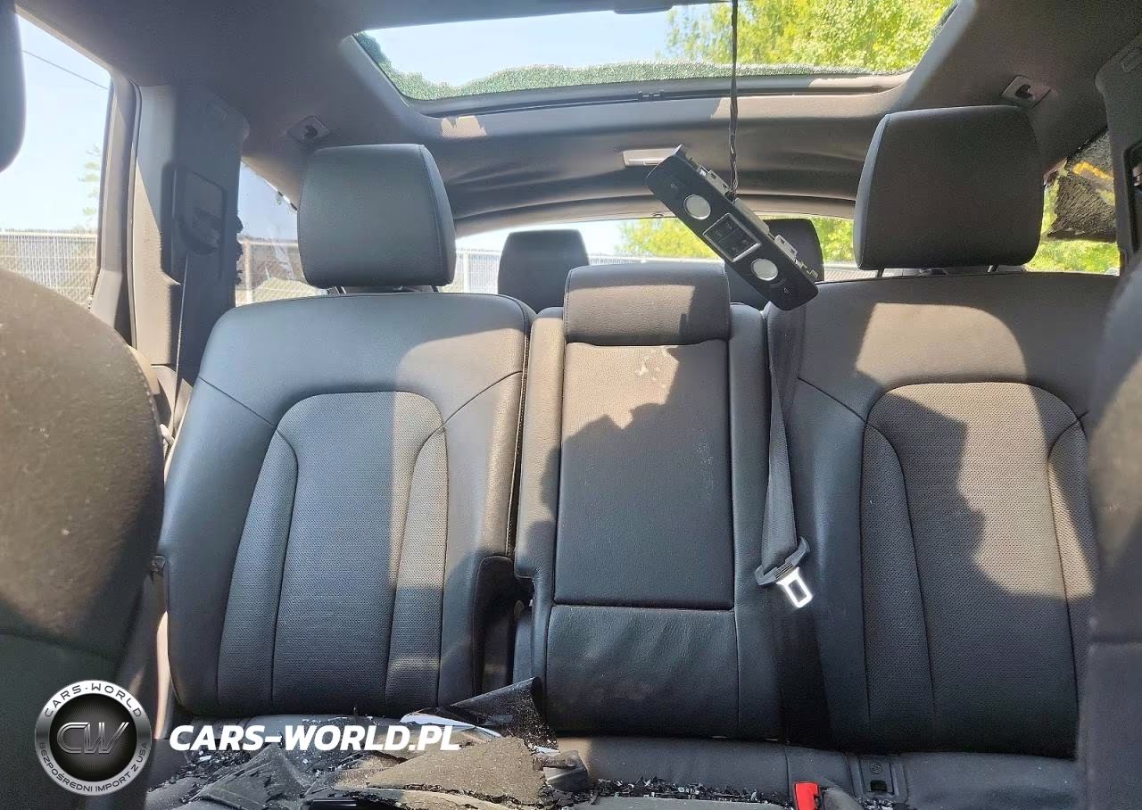 2012 Audi Q7 Prestige VIN:WA1WMAFE6CD009848 - 10