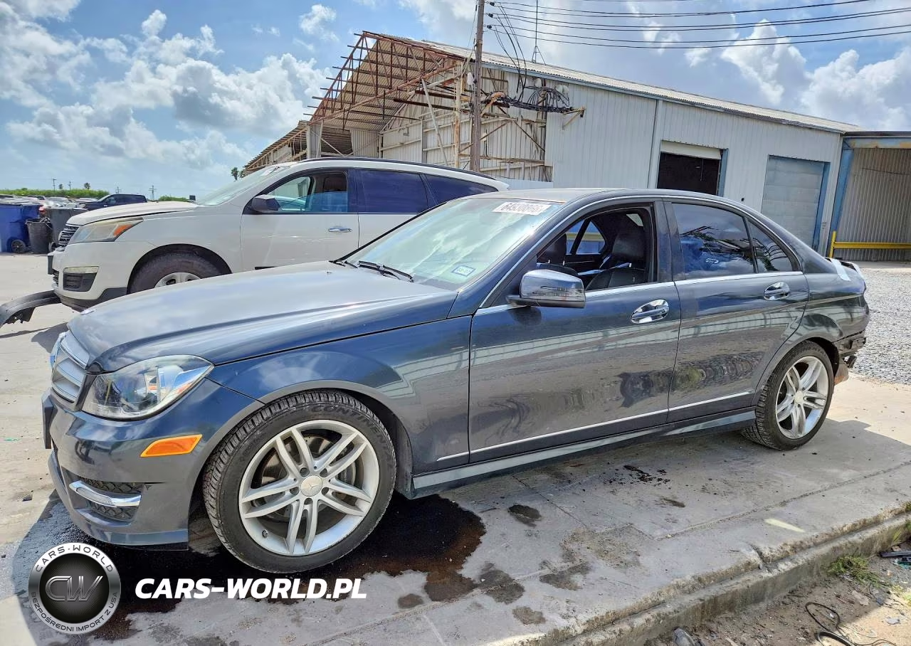 2014 Mercedes-Benz C 250