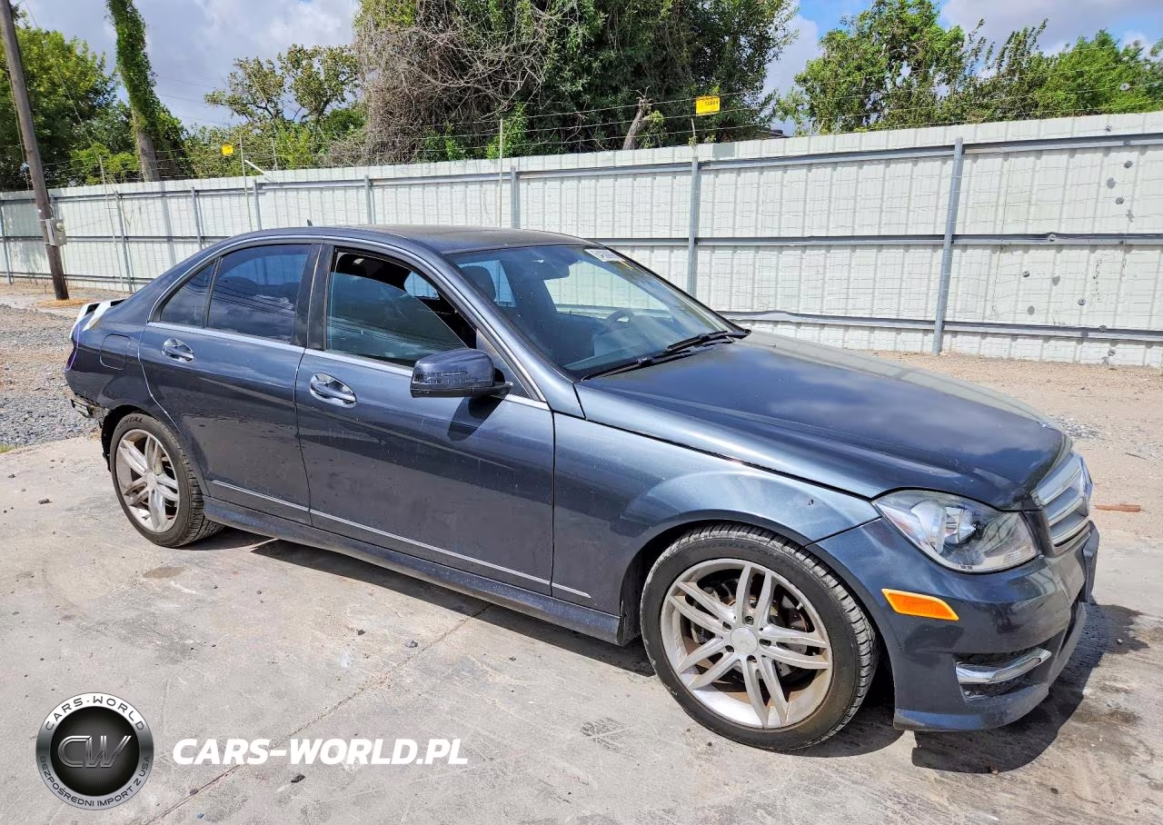 2014 Mercedes-Benz C 250 VIN:WDDGF4HB8EG237608 - 4