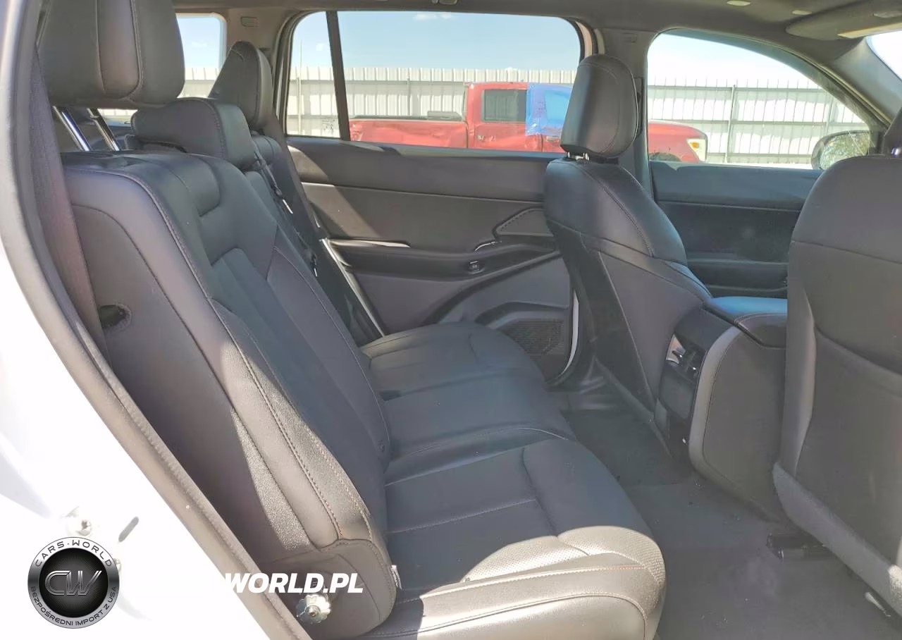 2026 Jeep Cherokee Laredo VIN:3C4PJMB21TT157707 - 11