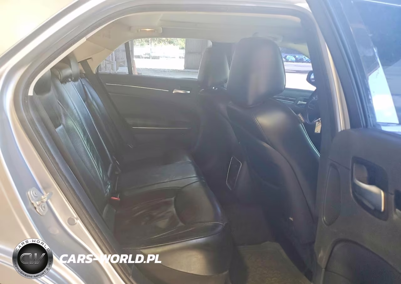 2017 Chrysler 300C VIN:2C3CCAEG9HH570297 - 10