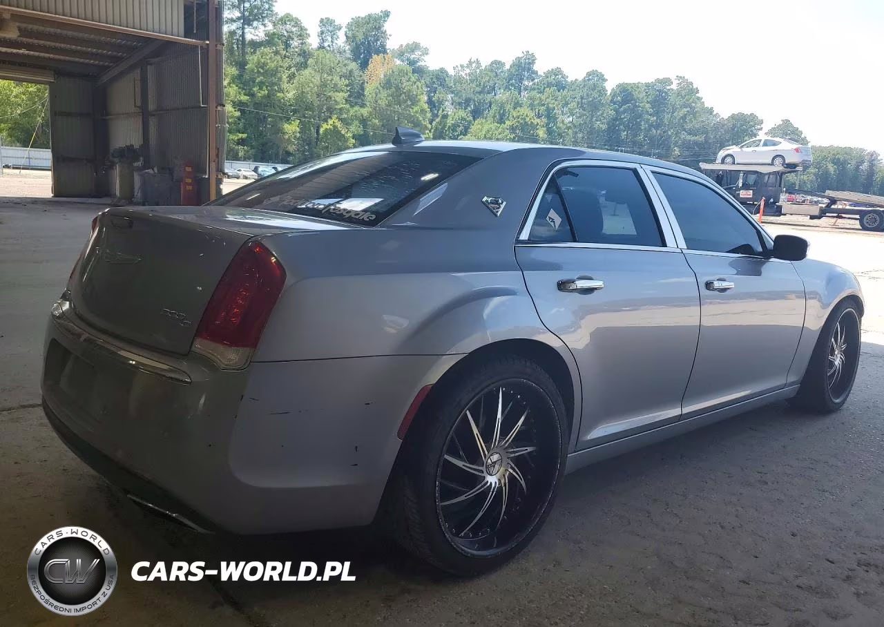 2017 Chrysler 300C VIN:2C3CCAEG9HH570297 - 3