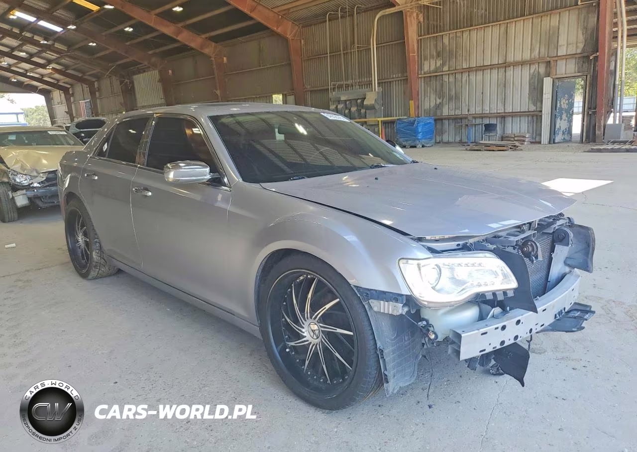 2017 Chrysler 300C VIN:2C3CCAEG9HH570297 - 4