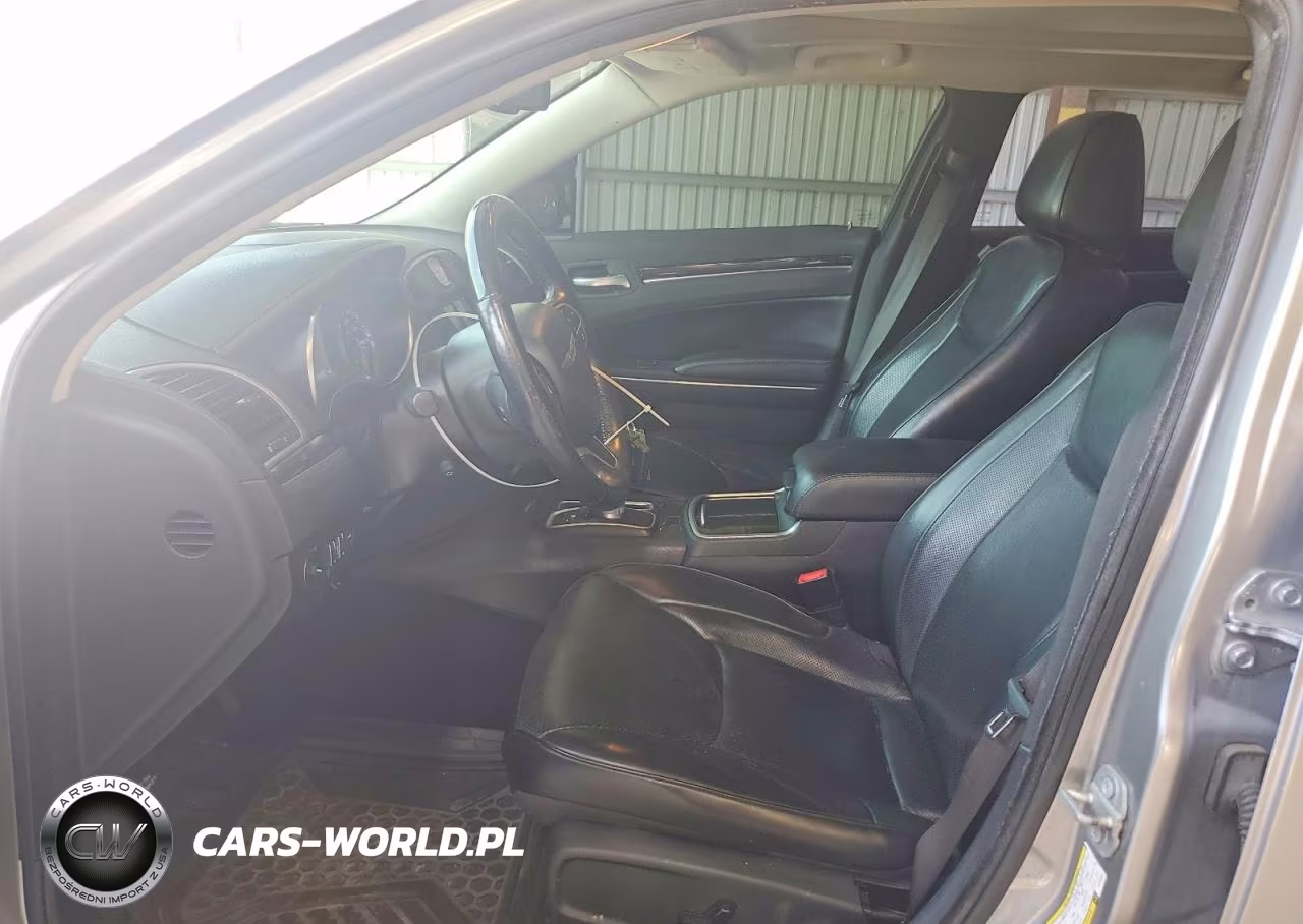 2017 Chrysler 300C VIN:2C3CCAEG9HH570297 - 7