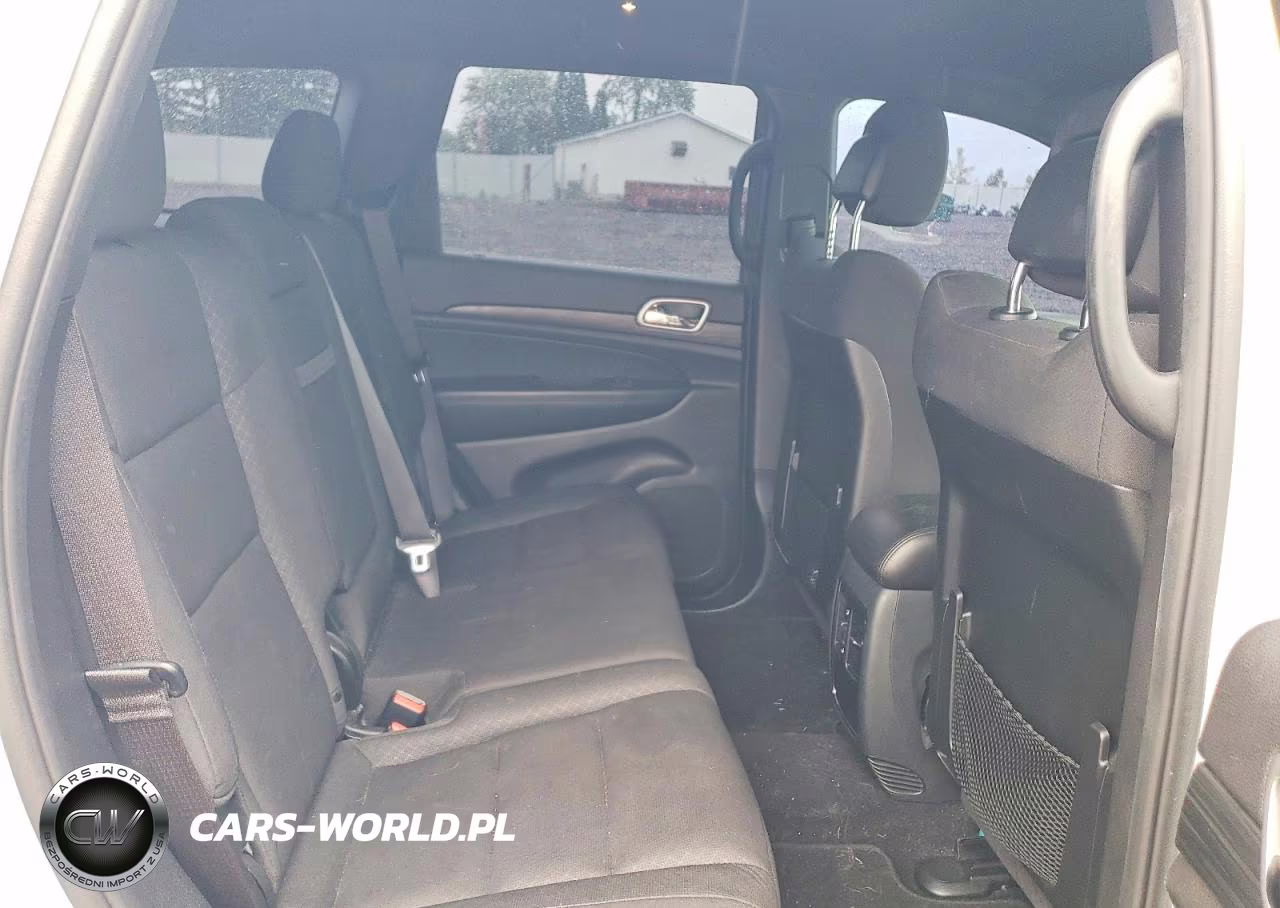 2019 Jeep Grand Cherokee Laredo VIN:1C4RJEAG0KC681064 - 10