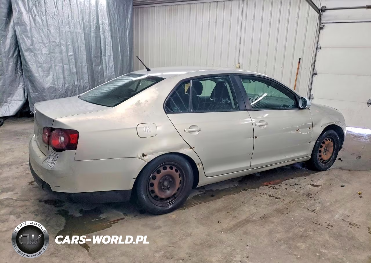 2010 Volkswagen Jetta S VIN:3VWJZ7AJ7AM079768 - 3