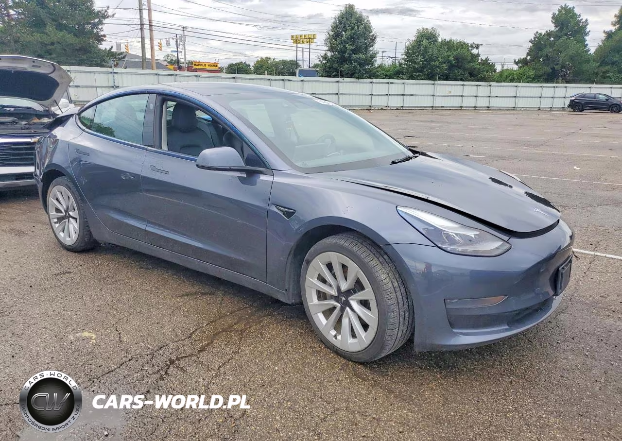 2022 Tesla Model 3 VIN:5YJ3E1EA0NF184743 - 4