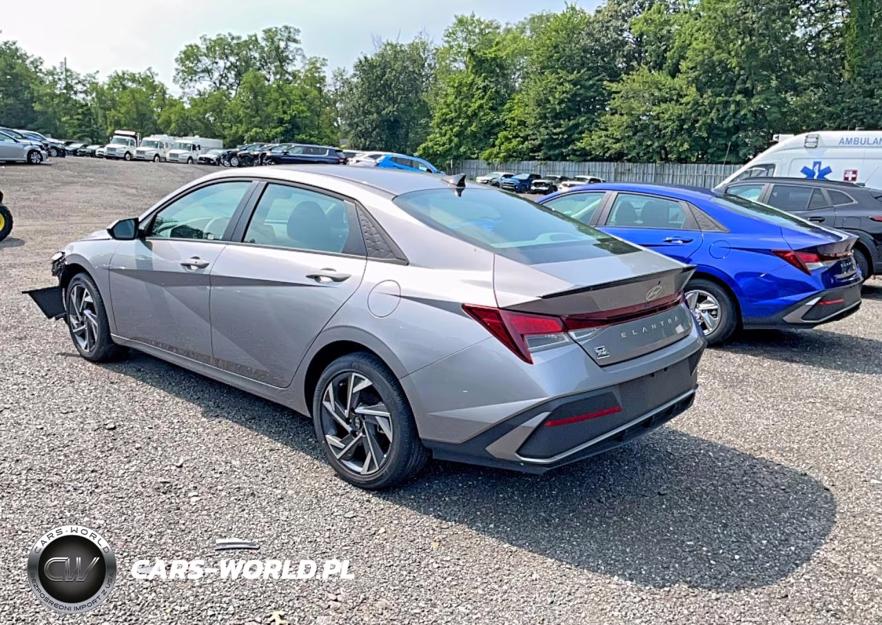 2025 Hyundai Elantra Sel Sport VIN:KMHLM4DG0SU094579 - 3