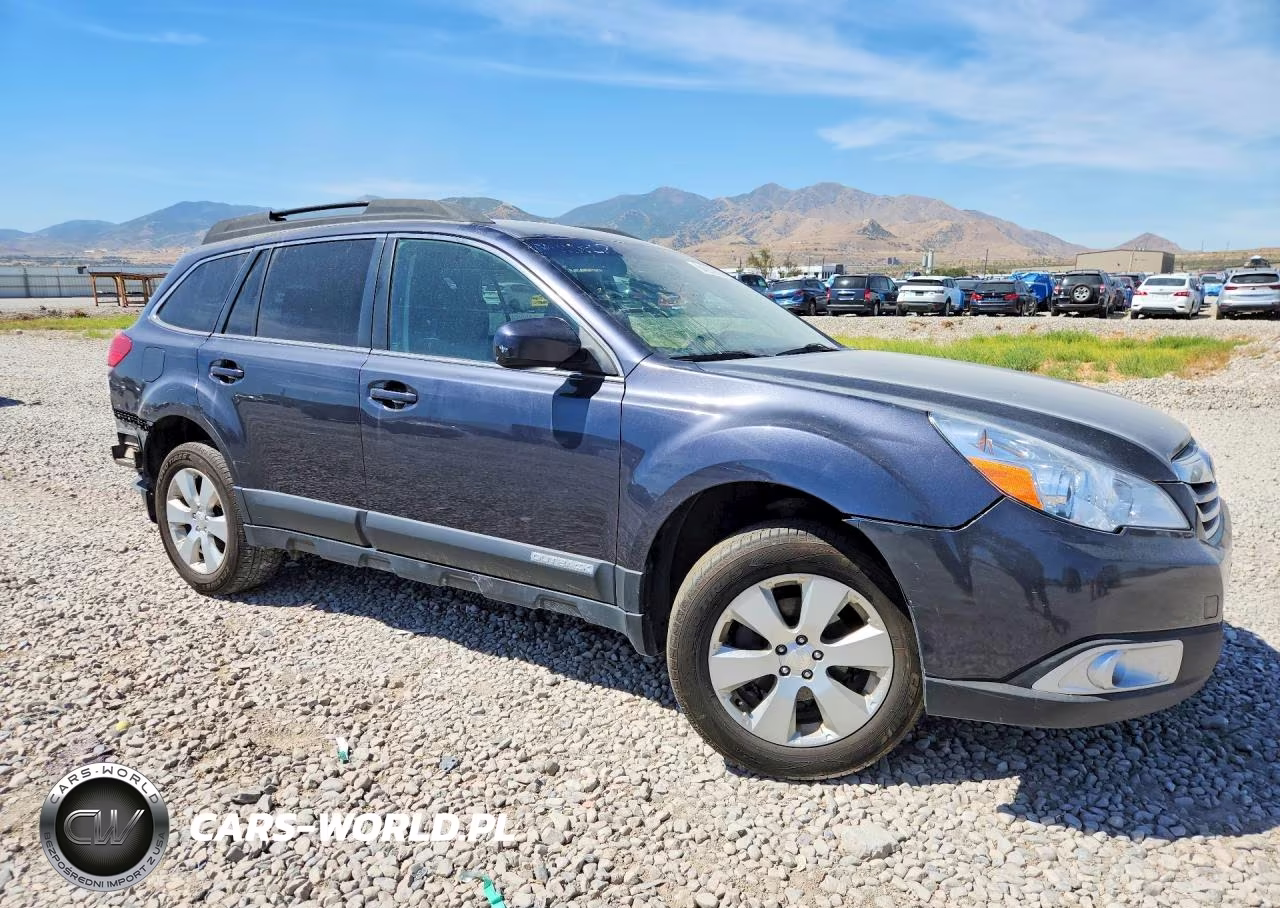 2012 Subaru Outback 2.5I Premium VIN:4S4BRBCC1C3284947 - 4