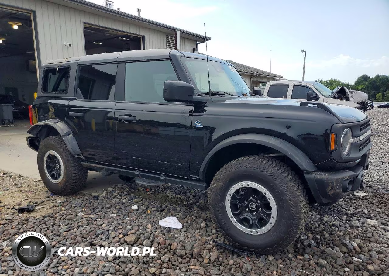 2023 Ford Bronco Base VIN:1FMEE5DH3PLB83306 - 4