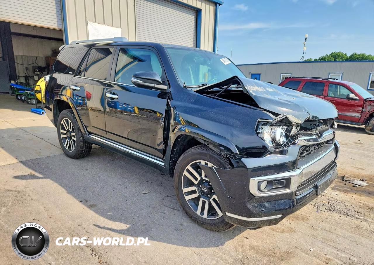 2018 Toyota 4Runner Limited VIN:JTEBU5JR2J5577779 - 4