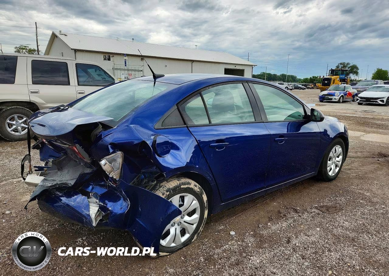 2013 Chevrolet Cruze Ls VIN:1G1PA5SH2D7283390 - 3
