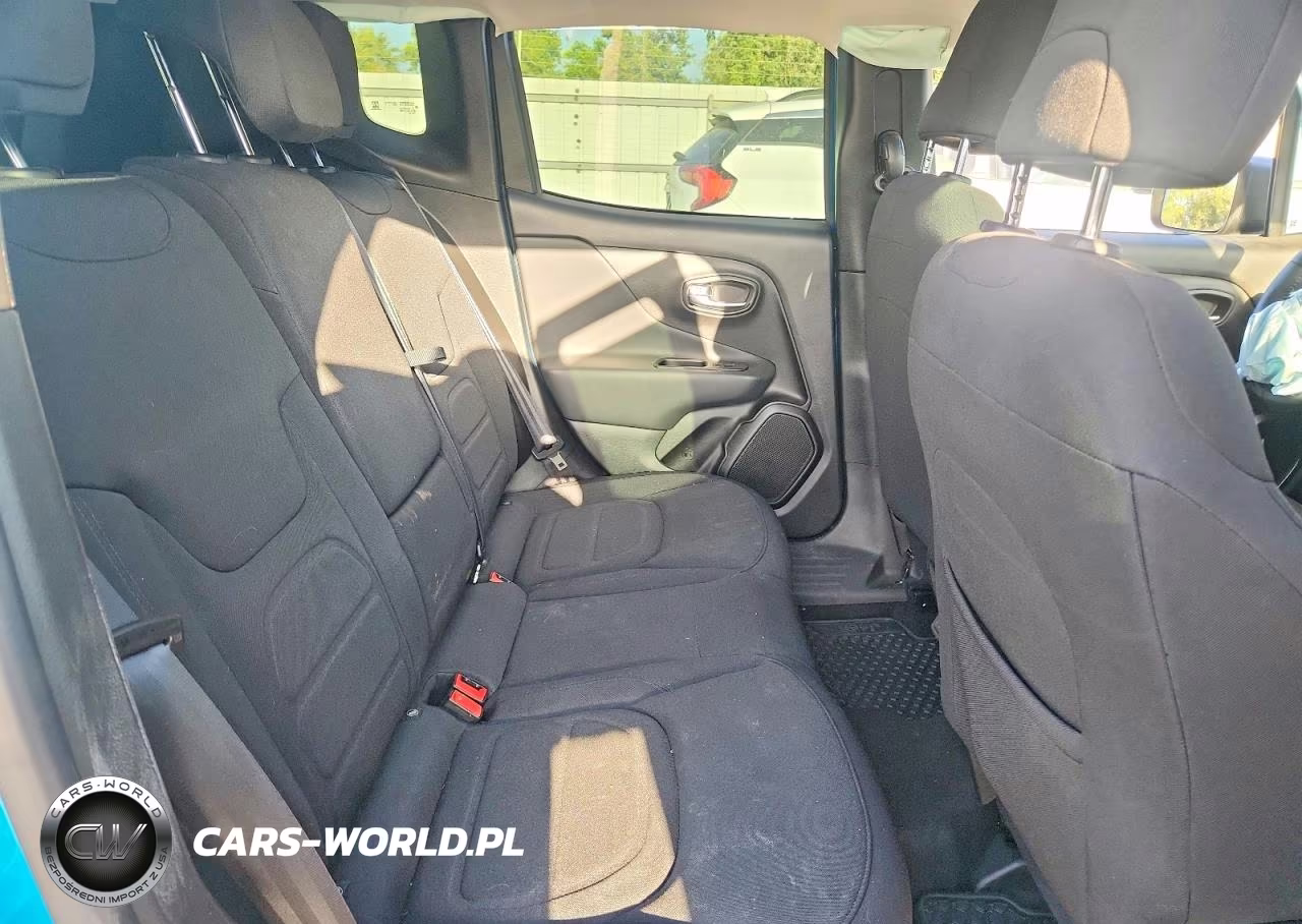 2022 Jeep Renegade Latitude VIN:ZACNJDB15NPN70509 - 10