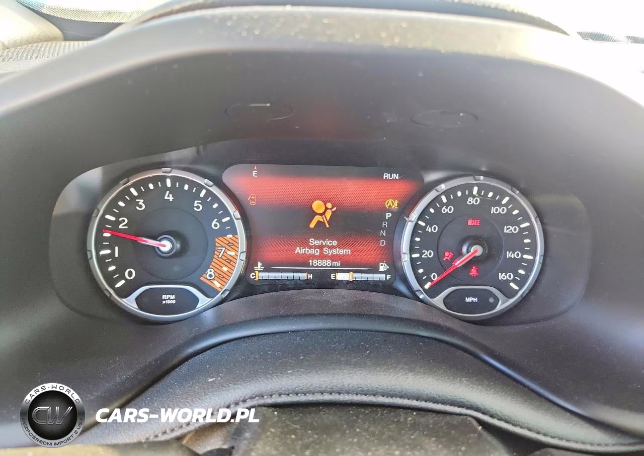 2022 Jeep Renegade Latitude VIN:ZACNJDB15NPN70509 - 9