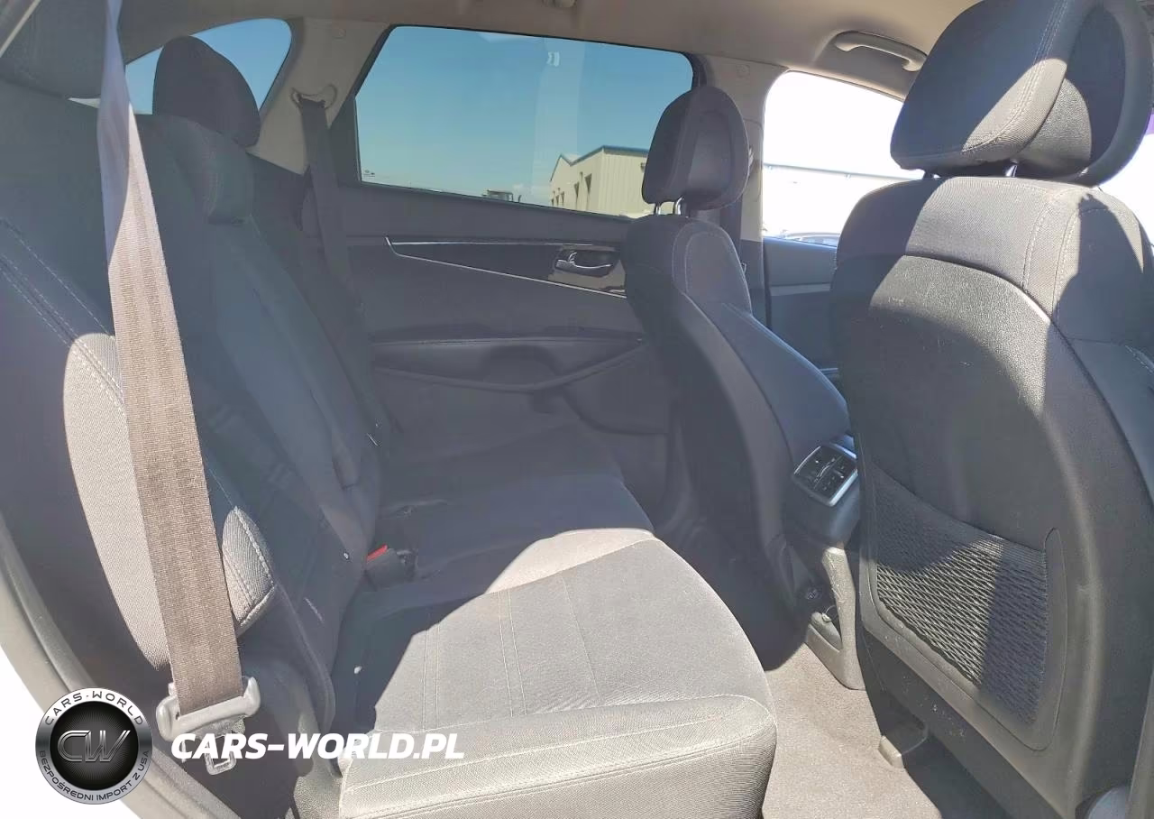 2016 Kia Sorento Lx VIN:5XYPG4A34GG085472 - 11