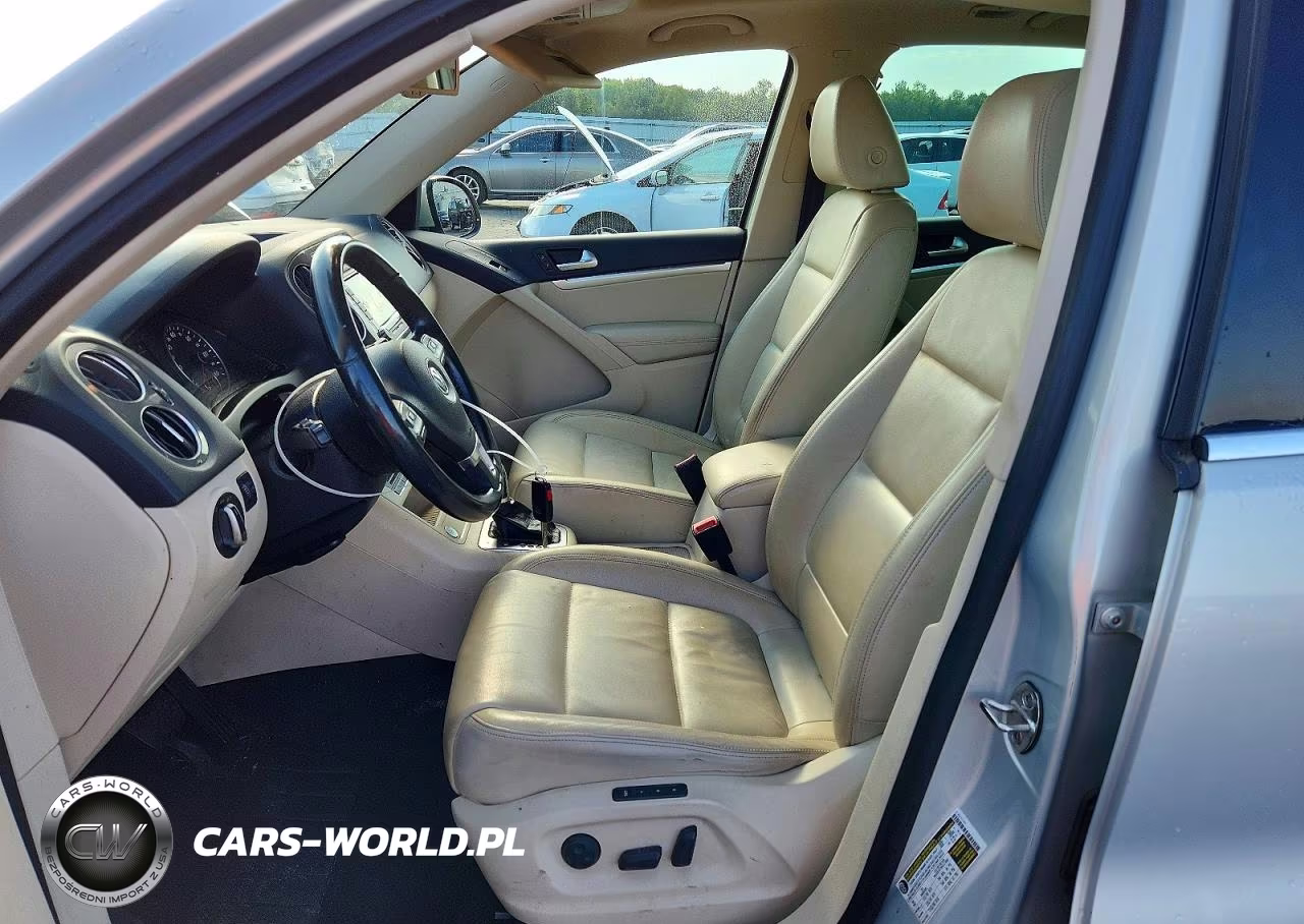 2012 Volkswagen Tiguan S VIN:WVGAV7AXXCW609779 - 7