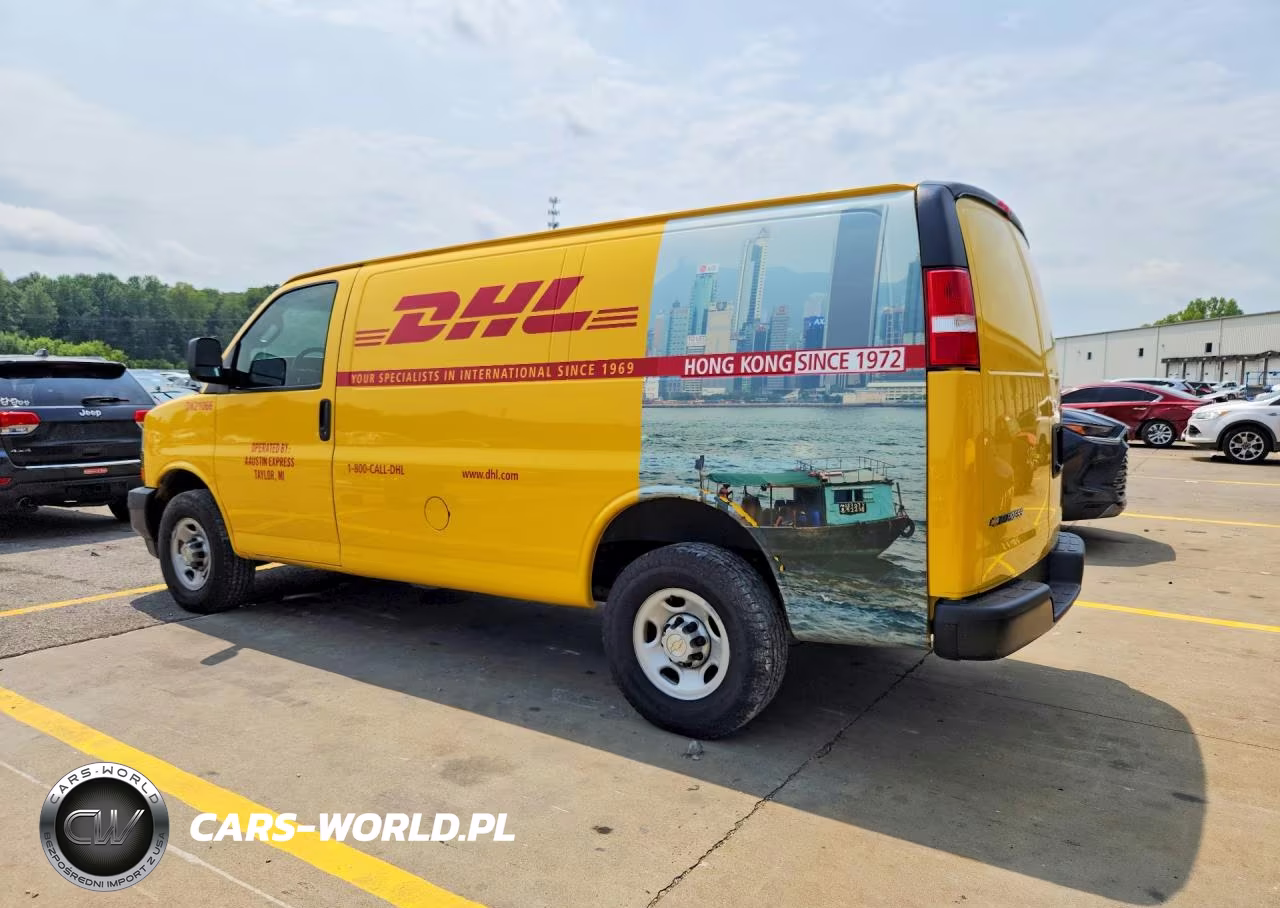 2021 Chevrolet Express G2500 VIN:1GCWGAFP0M1174120 - 2