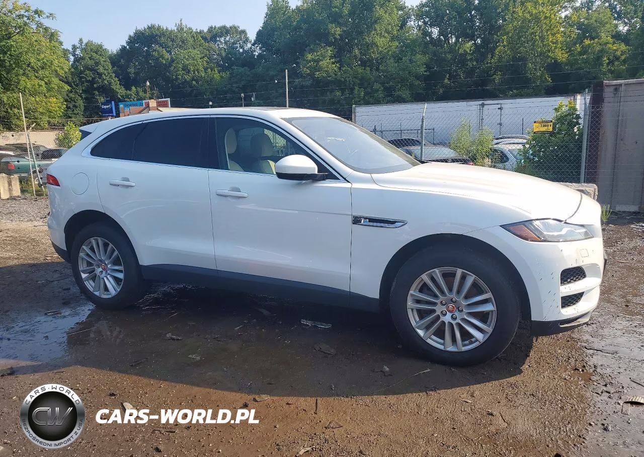 2019 Jaguar F-Pace Prestige VIN:SADCK2GX4KA351923 - 4