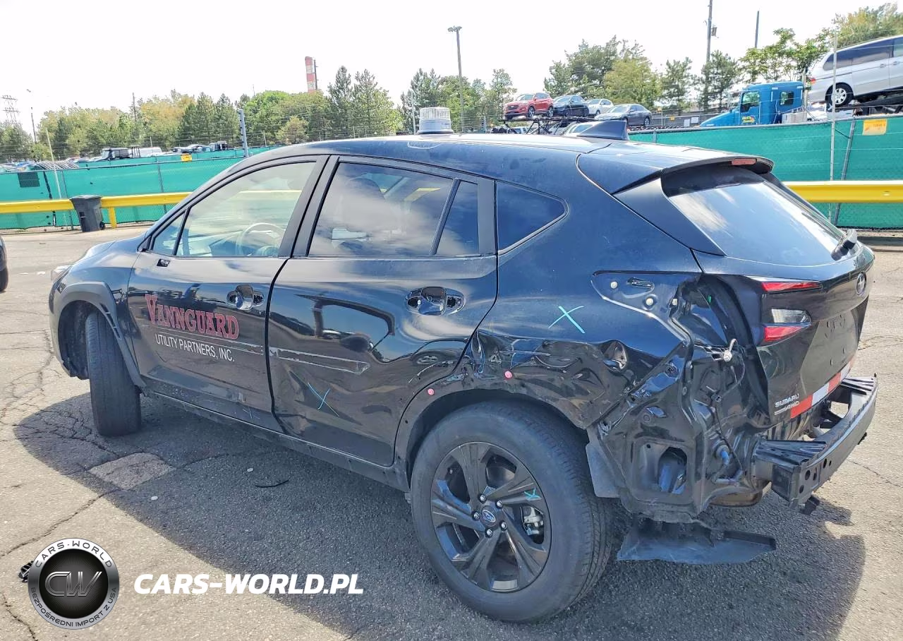 2024 Subaru Crosstrek VIN:JF2GUABC8R8904923 - 2