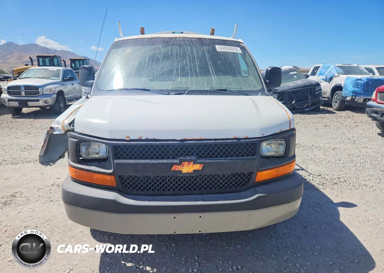2012 Chevrolet Express G2500 VIN:1GCWGFBG4C1153563 - 5