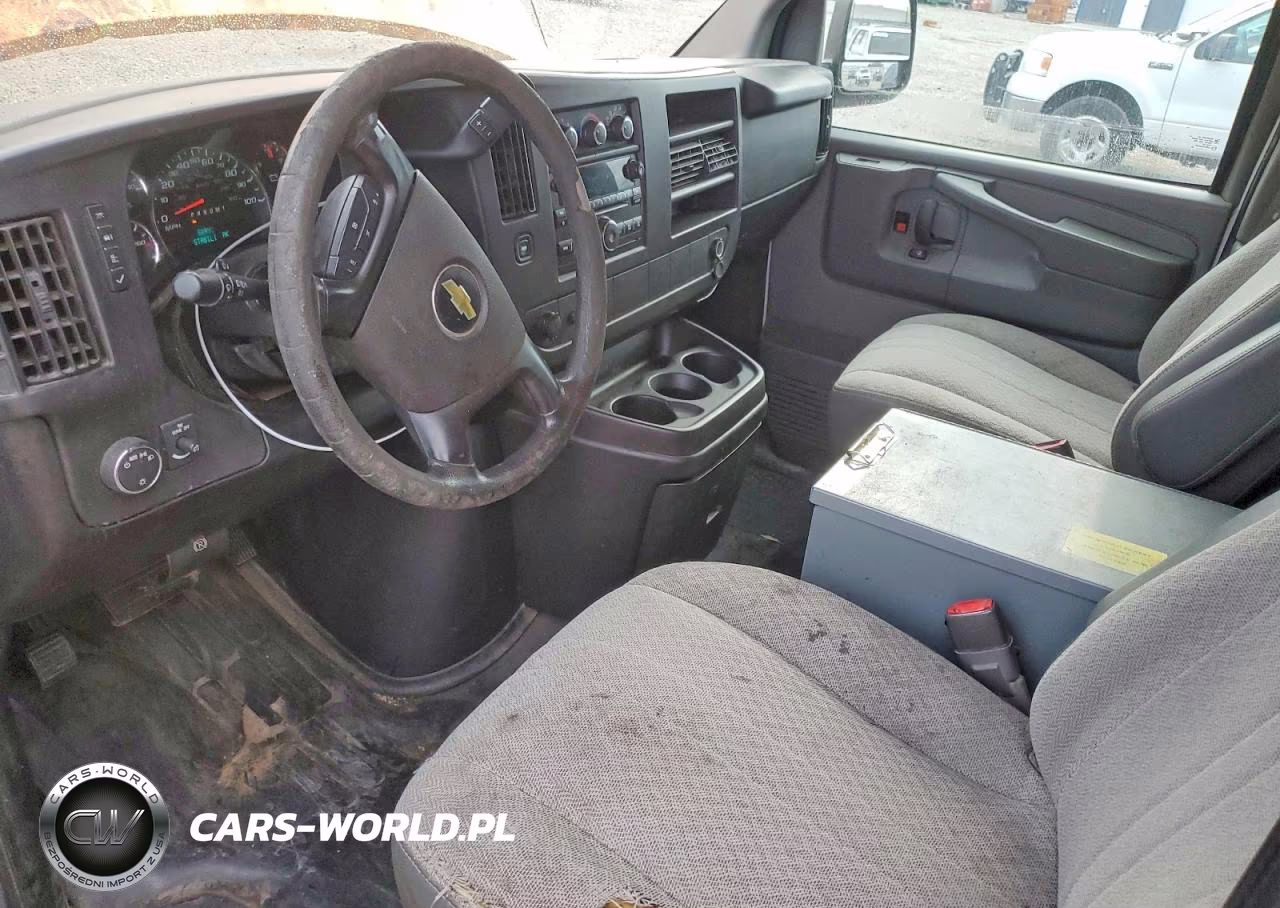 2012 Chevrolet Express G2500 VIN:1GCWGFBG4C1153563 - 8