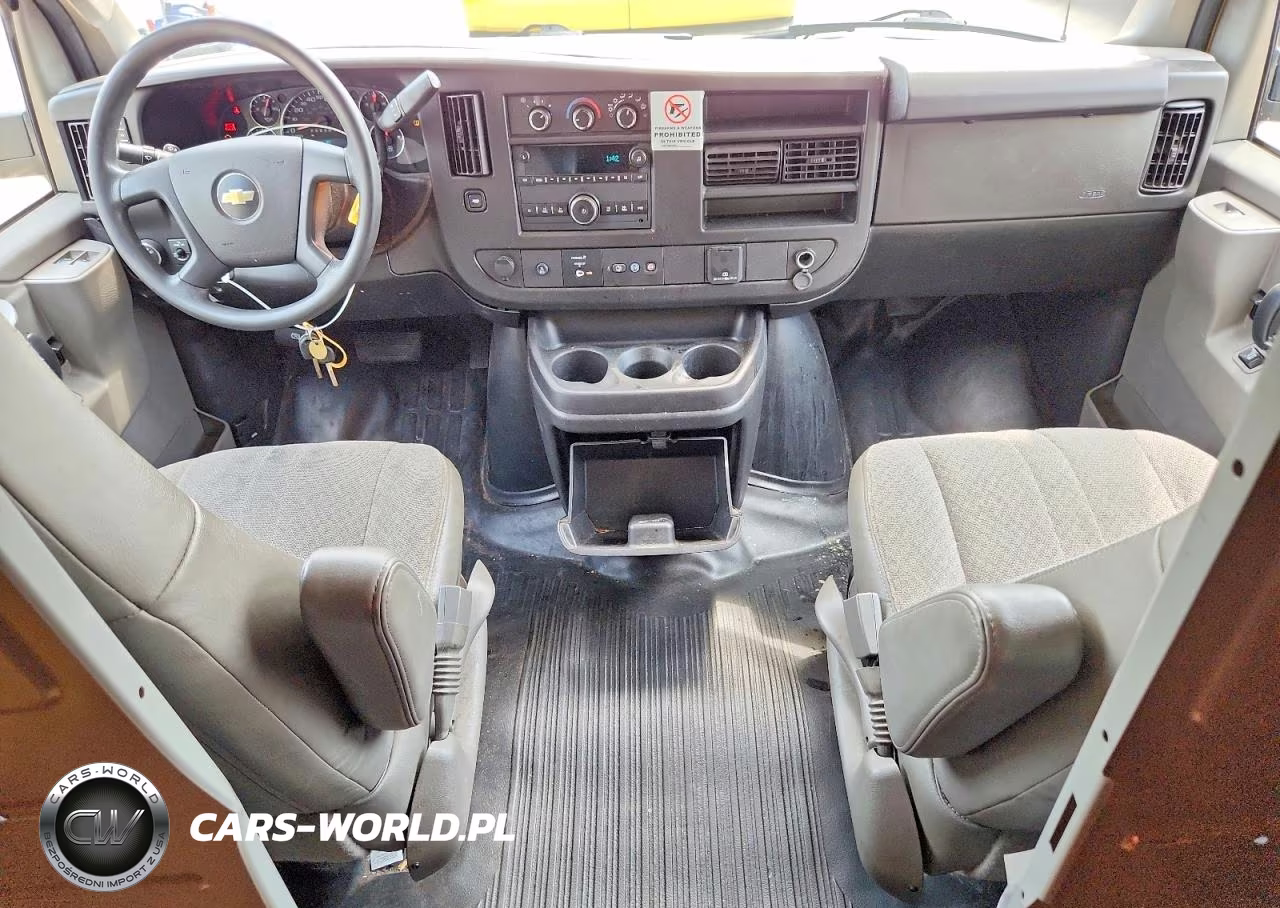 2020 Chevrolet Express G2500 VIN:1GCWGAFP4L1156993 - 8