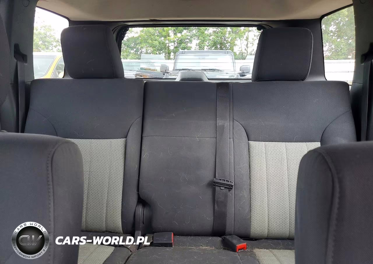 2010 Jeep Liberty Sport VIN:1J4PN2GK1AW104184 - 10