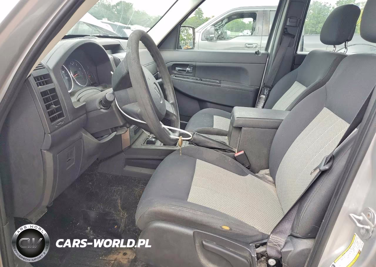 2010 Jeep Liberty Sport VIN:1J4PN2GK1AW104184 - 7