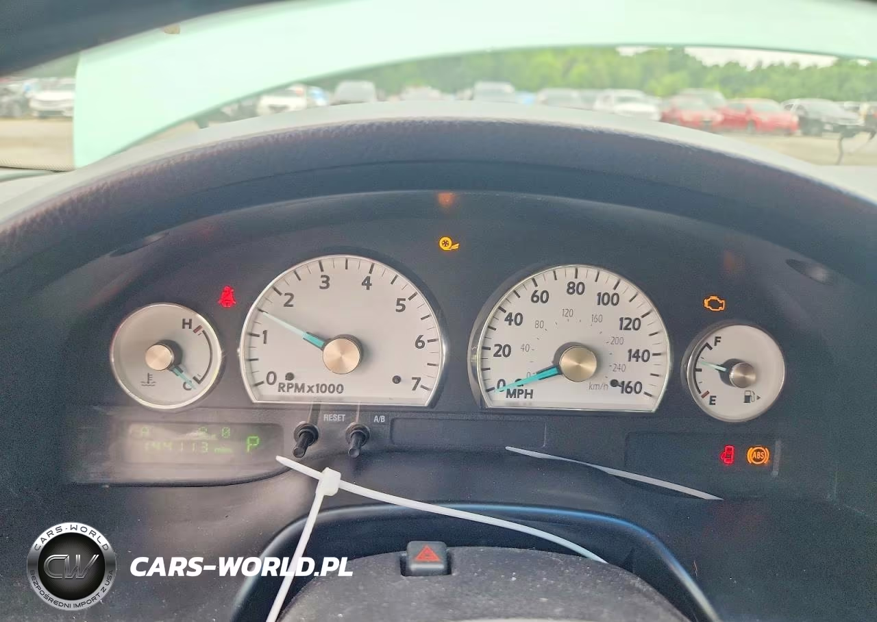 2004 Ford Thunderbird VIN:1FAHP60A94Y100833 - 9