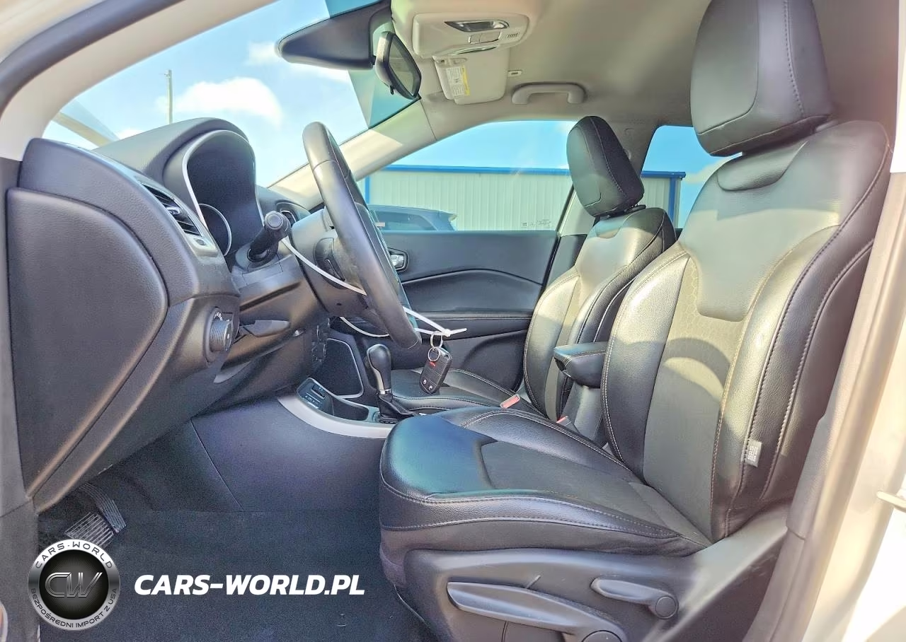 2019 Jeep Compass Latitude VIN:3C4NJCBB3KT789172 - 7