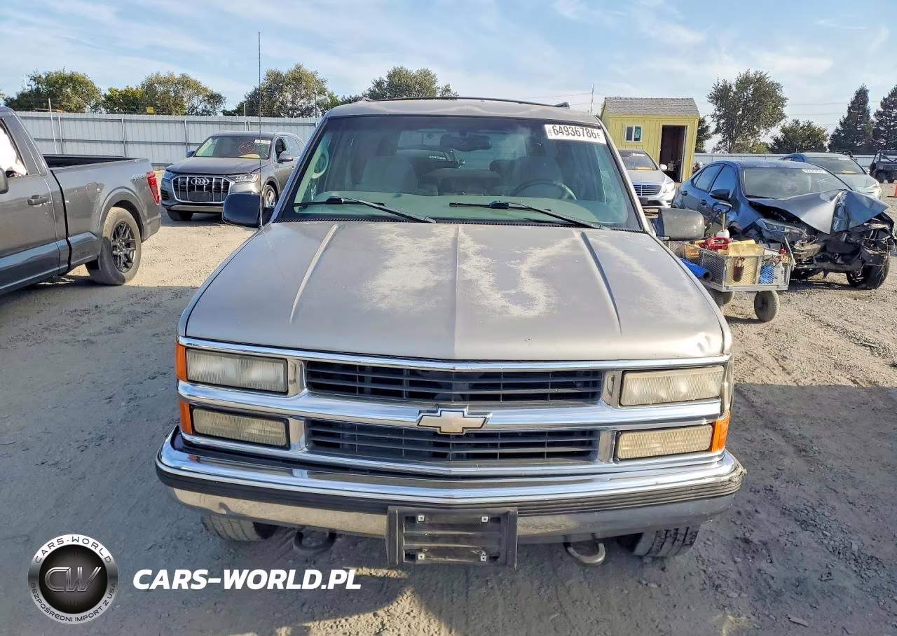 1998 Chevrolet Suburban K1500 VIN:1GNFK16R7WJ378326 - 5