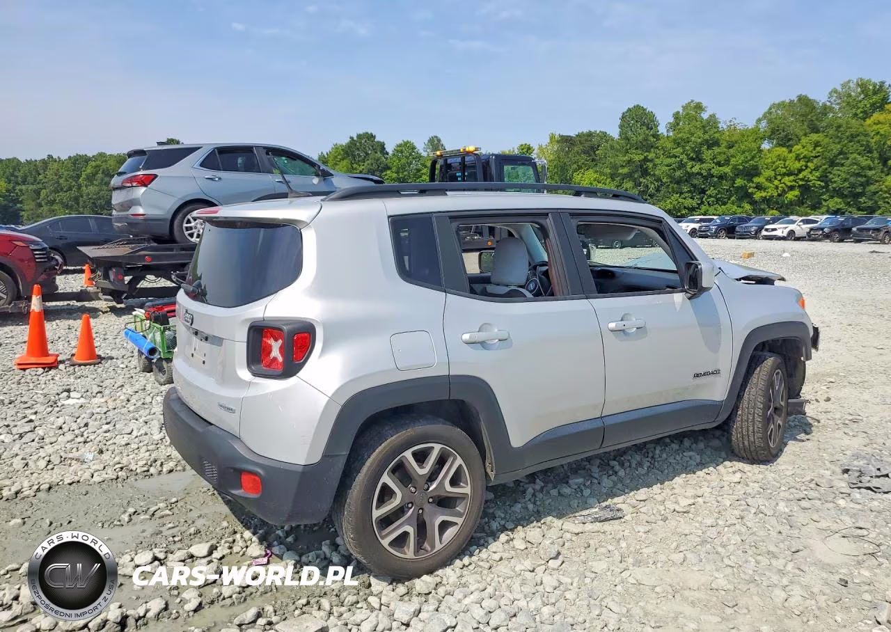 2016 Jeep Renegade Latitude VIN:ZACCJBBT4GPD75407 - 3