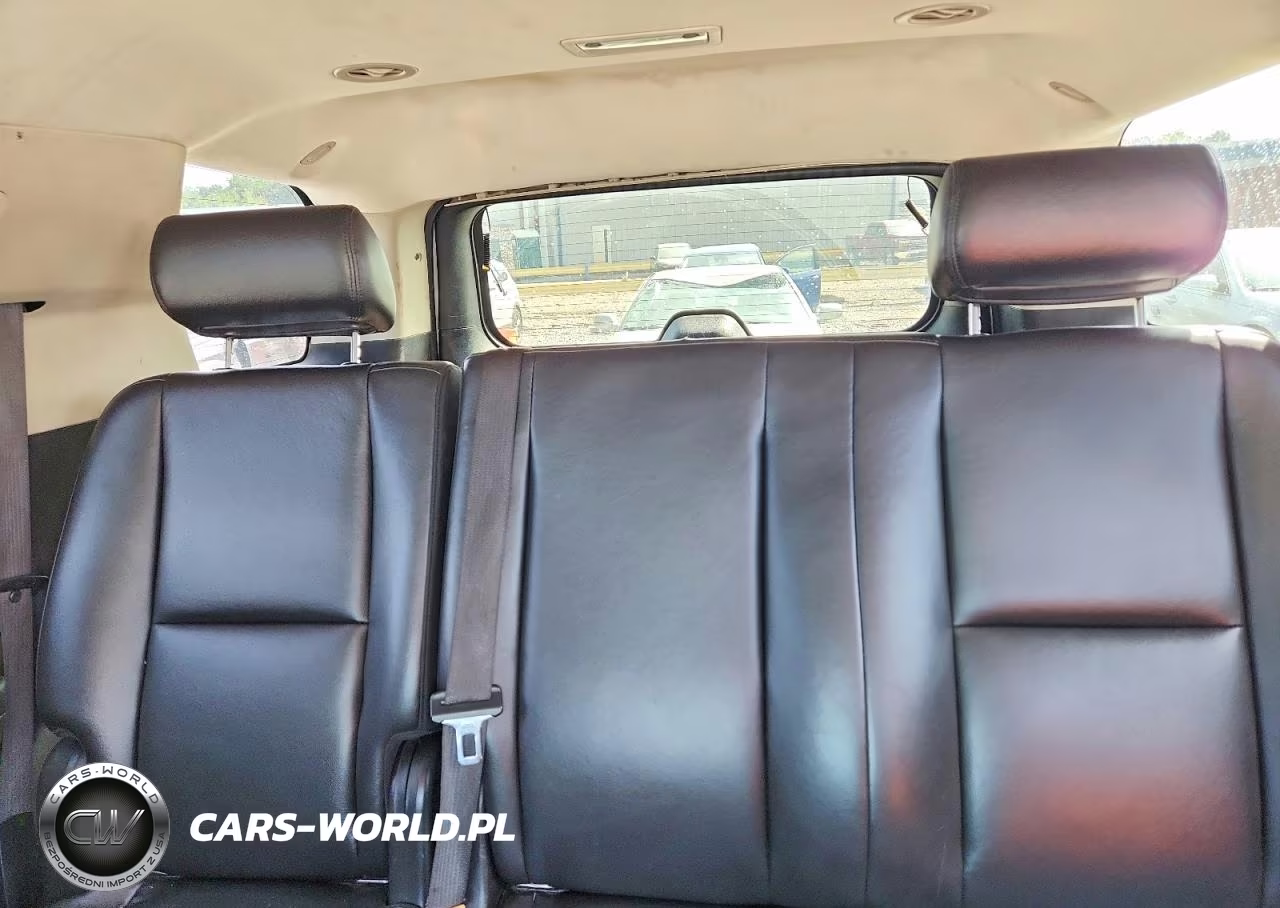 2010 Chevrolet Tahoe C1500 Ls VIN:1GNMCAE05AR151539 - 10