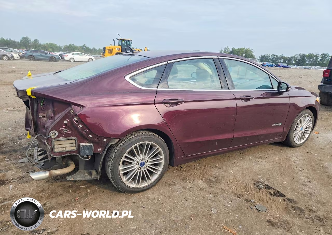 2013 Ford Fusion Se Hybrid VIN:3FA6P0LU7DR181940 - 3