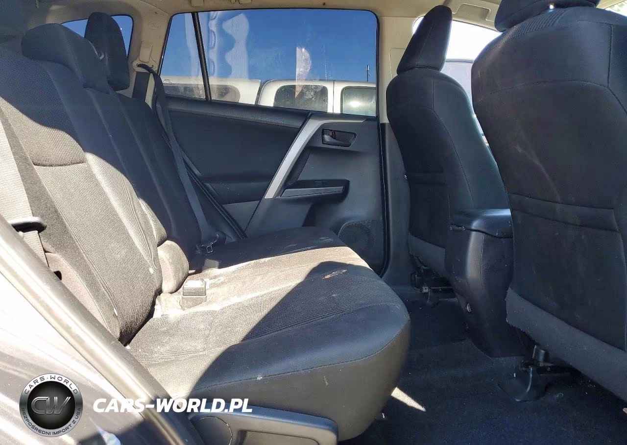 2018 Toyota Rav4 Le VIN:2T3ZFREV8JW488979 - 10