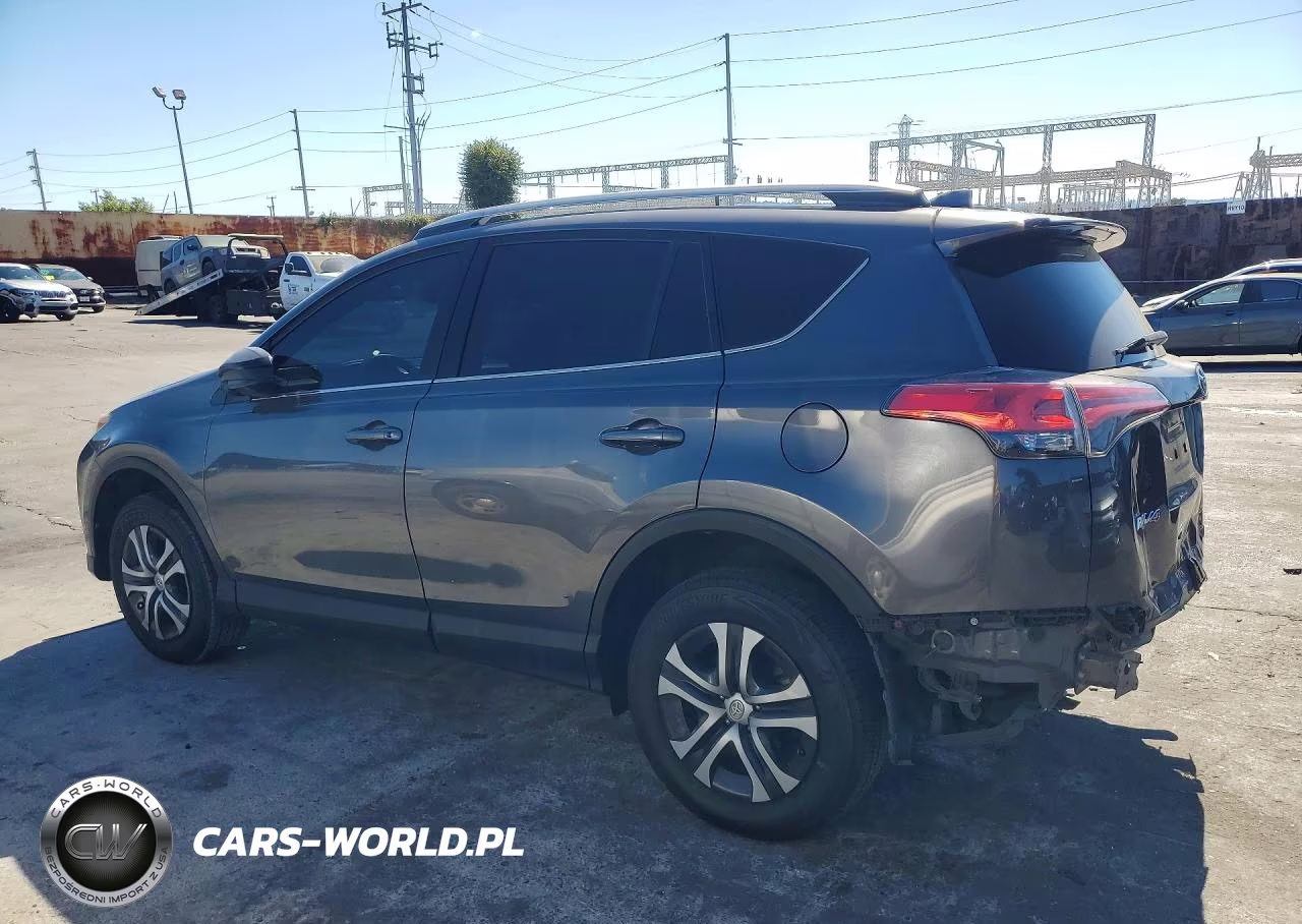 2018 Toyota Rav4 Le VIN:2T3ZFREV8JW488979 - 2