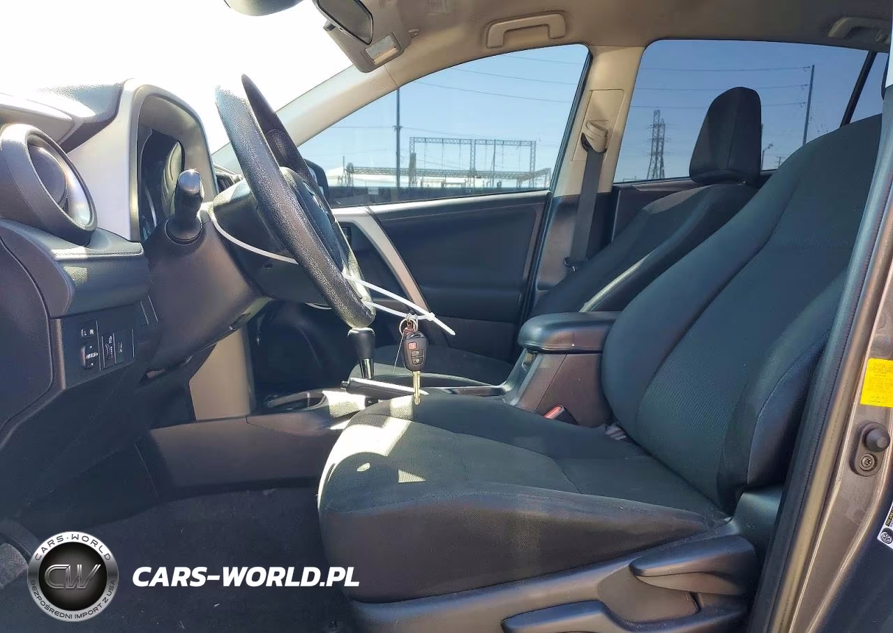 2018 Toyota Rav4 Le VIN:2T3ZFREV8JW488979 - 7