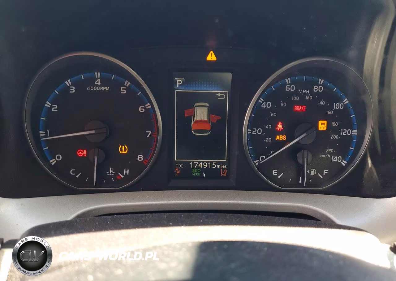 2018 Toyota Rav4 Le VIN:2T3ZFREV8JW488979 - 9