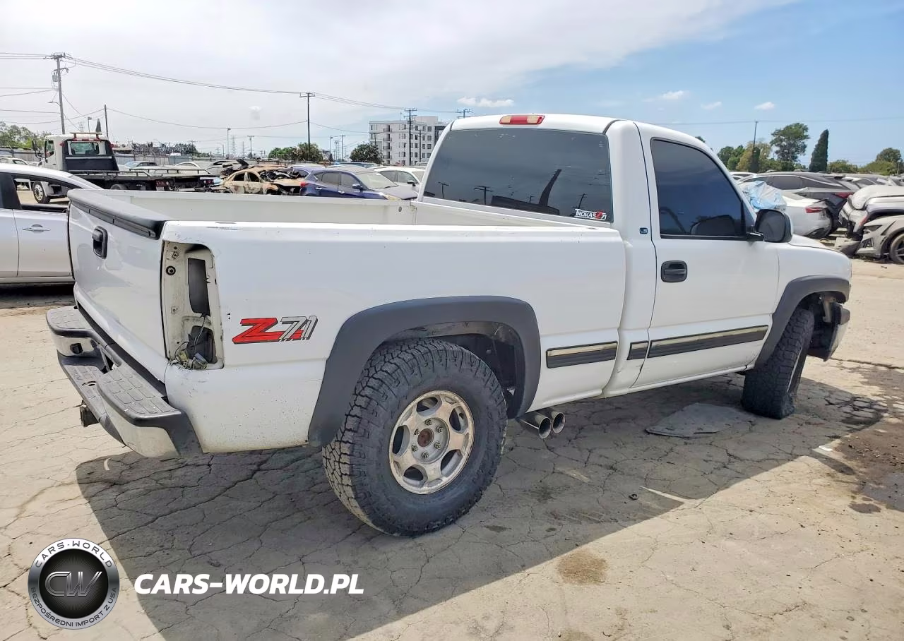2000 Chevrolet Silverado K1500 VIN:1GCEK14T4YZ133555 - 3