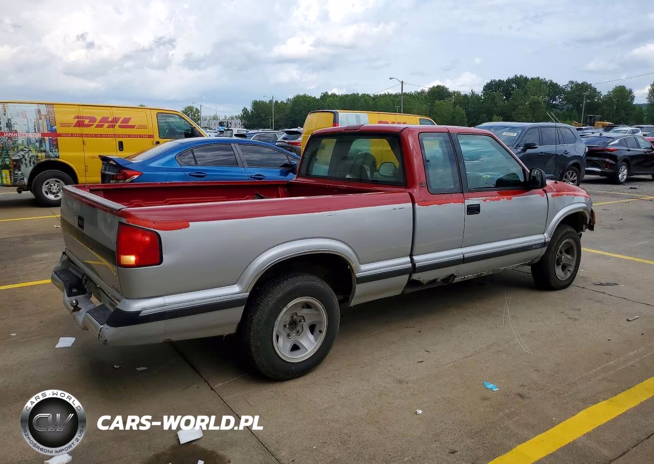1994 Chevrolet S Truck S10 VIN:1GCCS19Z3R8117875 - 3