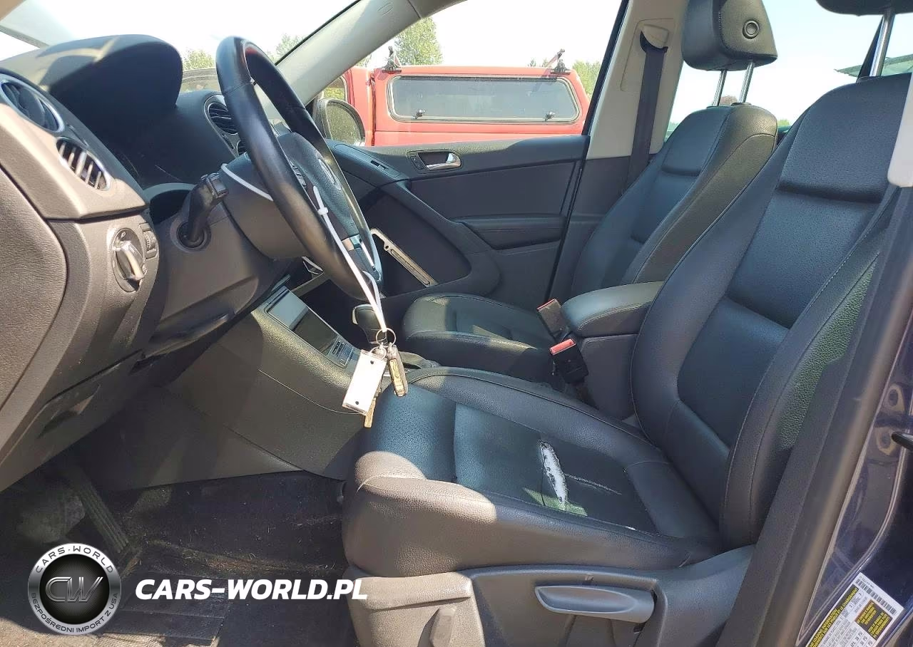 2011 Volkswagen Tiguan S VIN:WVGBV7AX6BW517782 - 7