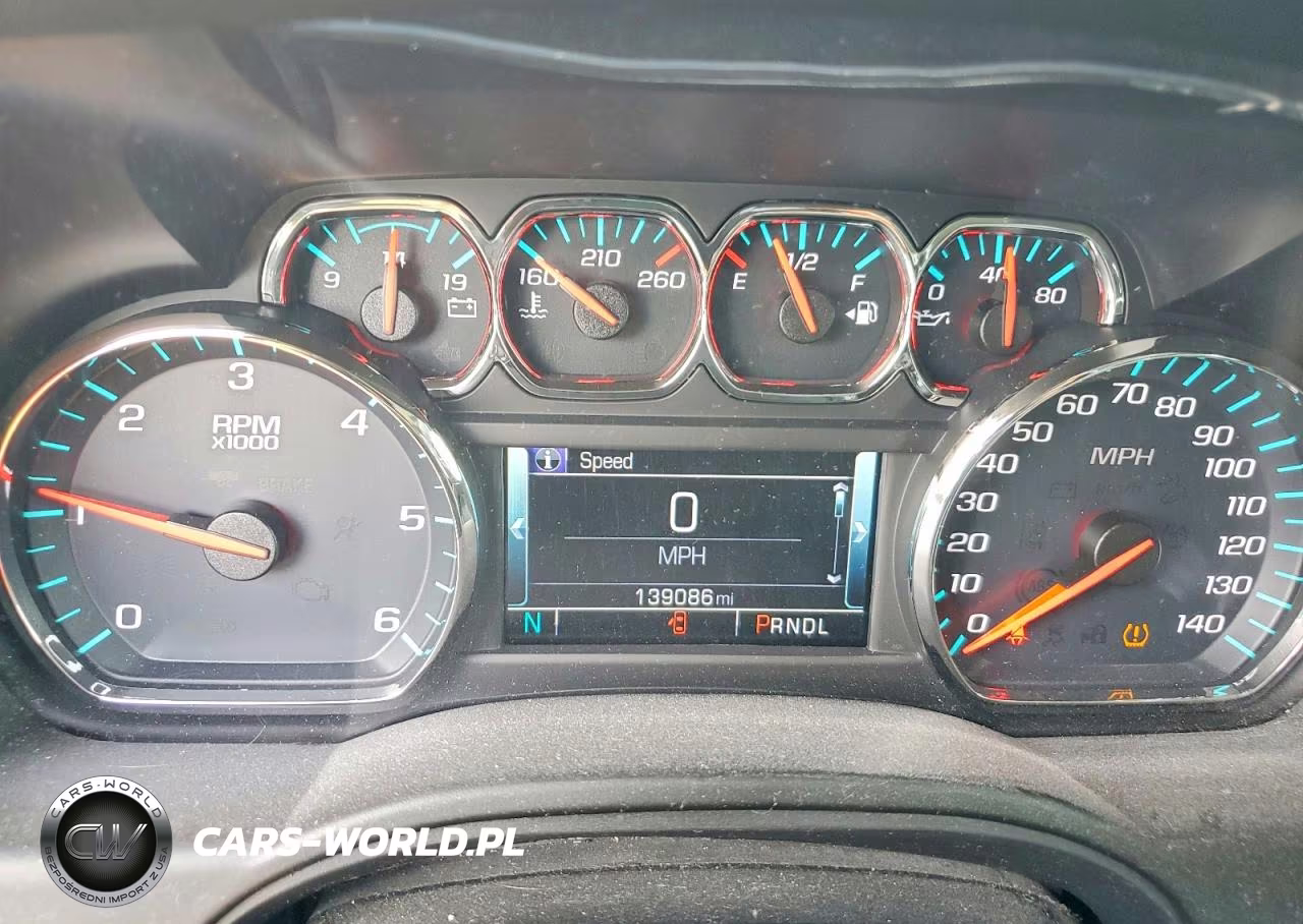 2018 Chevrolet Tahoe C1500 Lt VIN:1GNSCBKC2JR105937 - 9