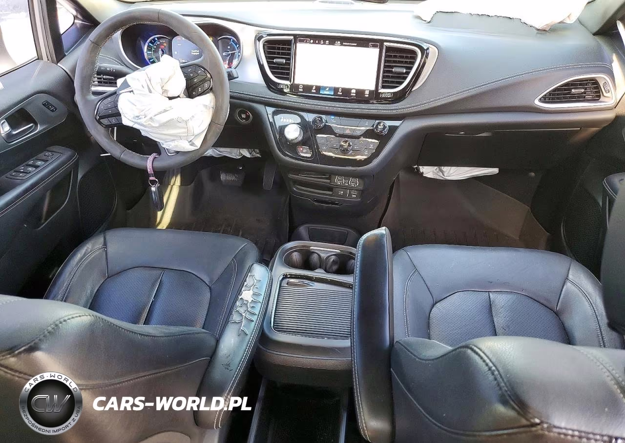 2022 Chrysler Pacifica Hybrid Touring L VIN:2C4RC1L74NR139588 - 8
